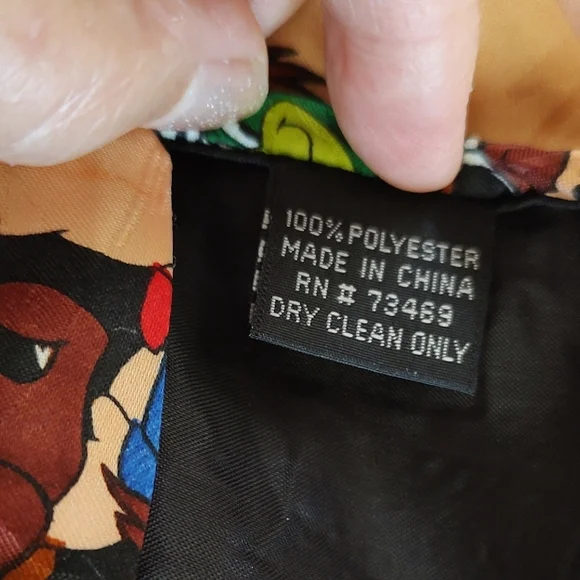 Looney Tunes Mania Vintage Silk Tie with ALL Characters 4" Circa 1996 RARE FIND - Picture 5 of 6